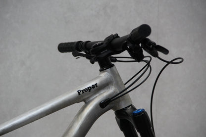 2021 Specialized Status 140