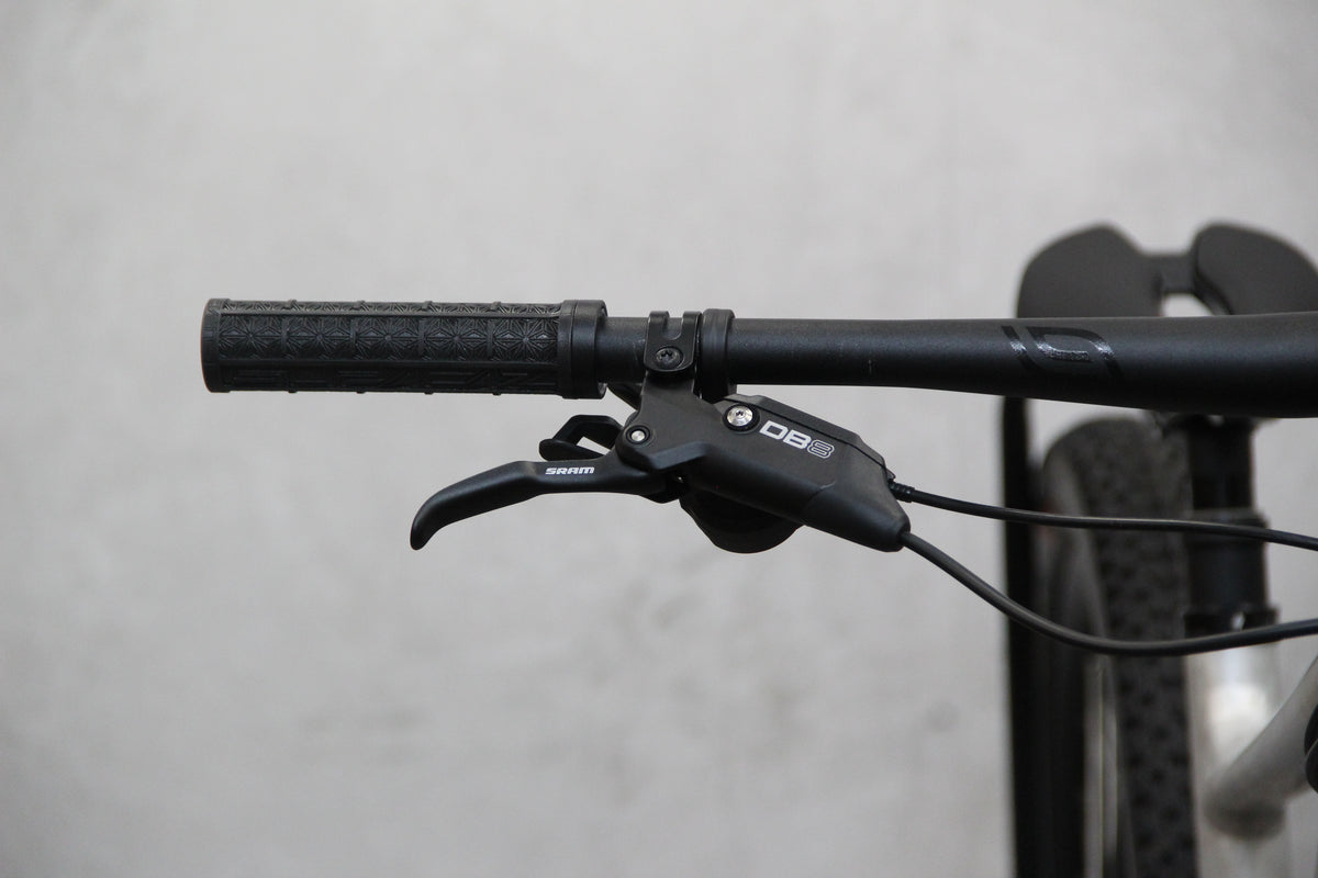 2021 Specialized Status 140