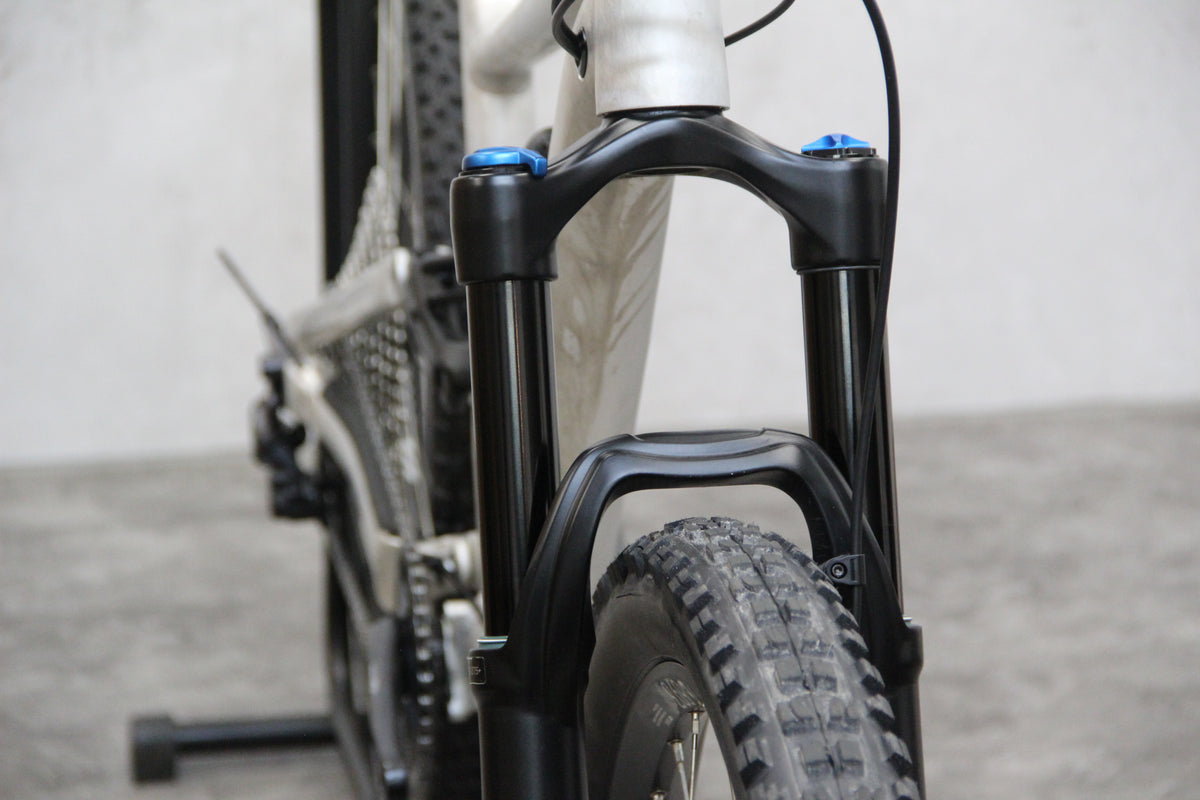 2021 Specialized Status 140