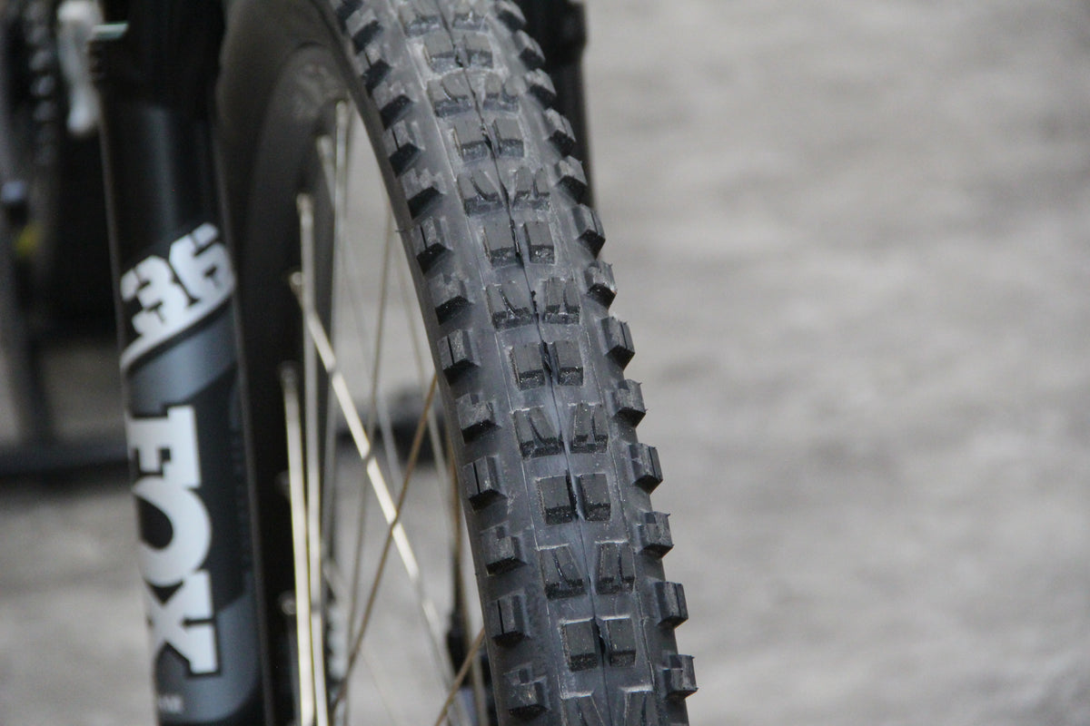 2021 Specialized Status 140
