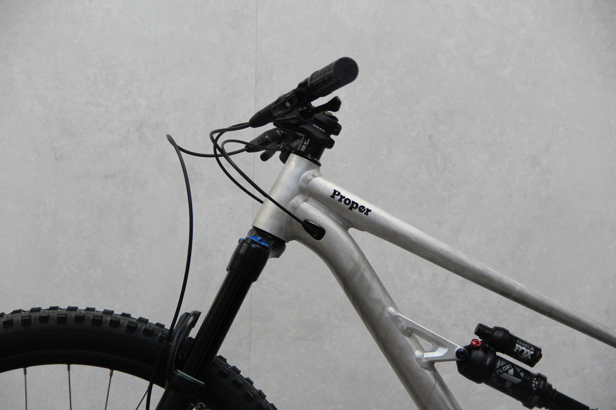 2021 Specialized Status 140