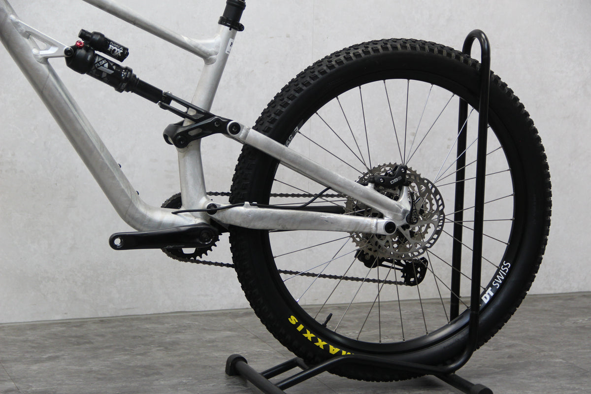 2021 Specialized Status 140