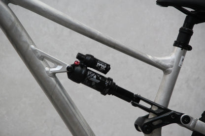 2021 Specialized Status 140