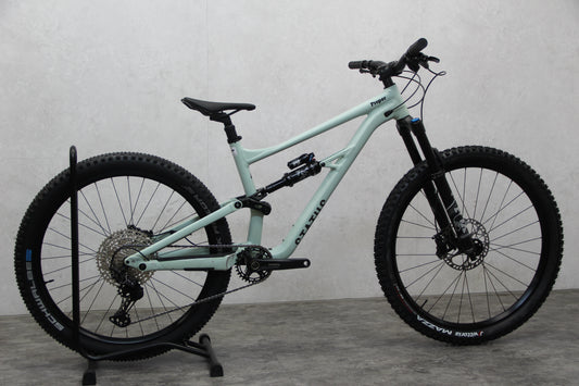 2022 Specialized Status 160
