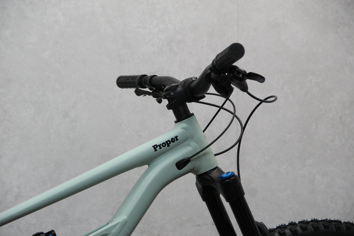 2022 Specialized Status 160