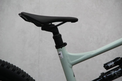 2022 Specialized Status 160