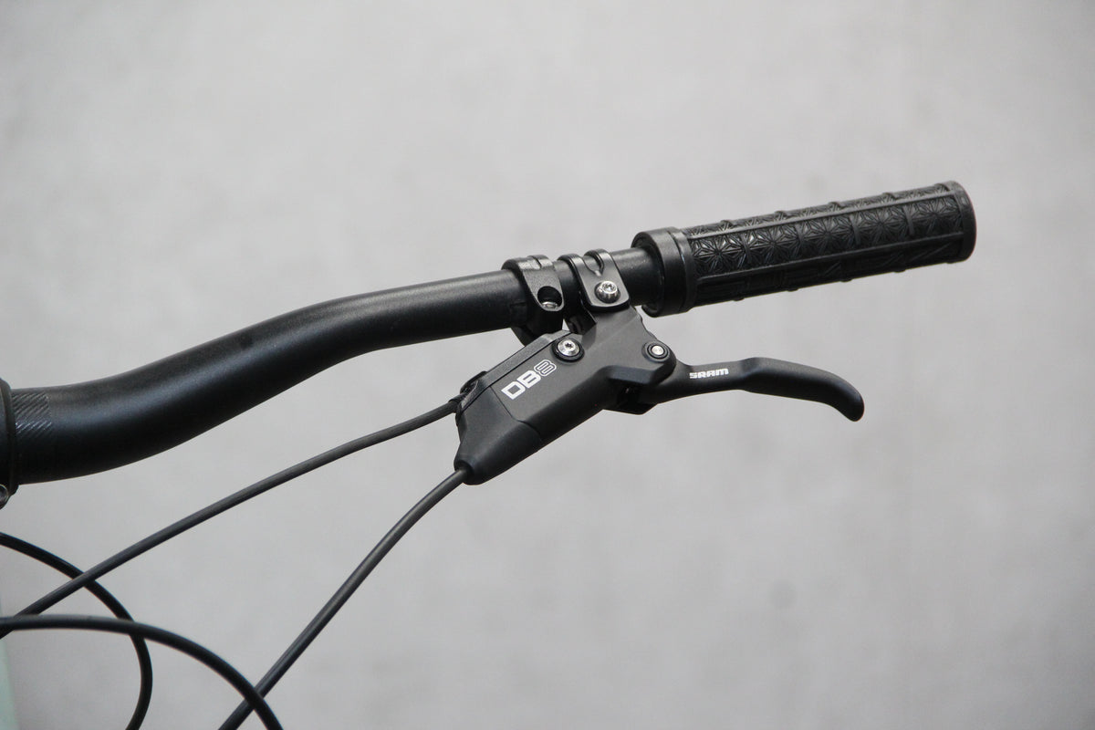 2022 Specialized Status 160
