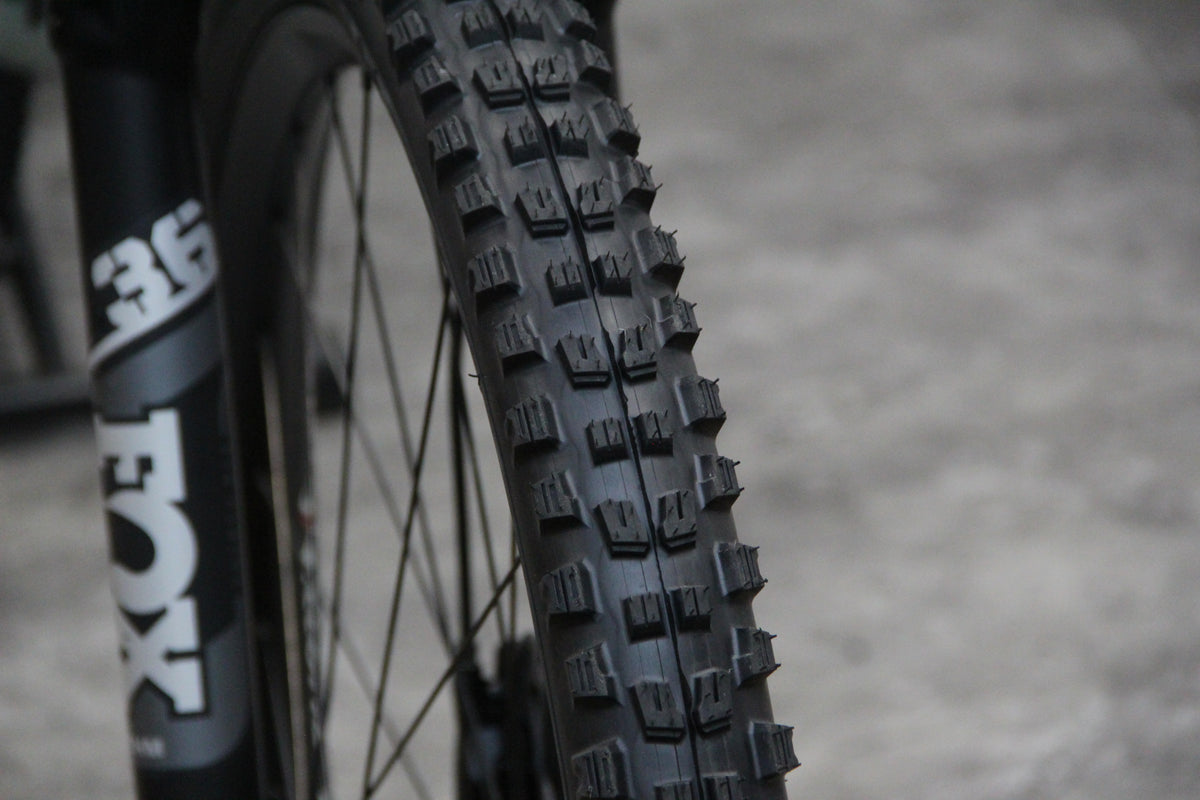 2022 Specialized Status 160