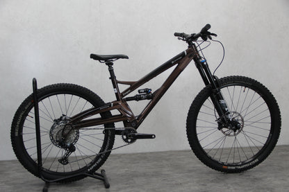 2022 Orange Switch 6