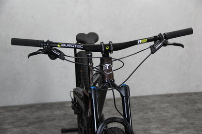 2022 Orange Switch 6