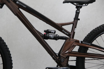 2022 Orange Switch 6