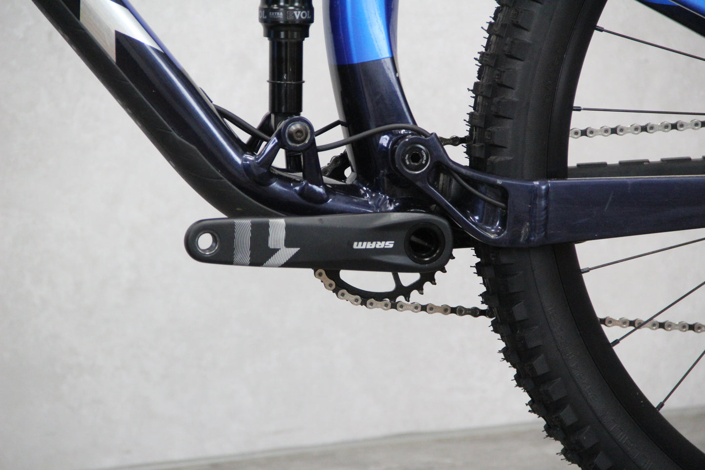 2022 Trek Fuel EX8
