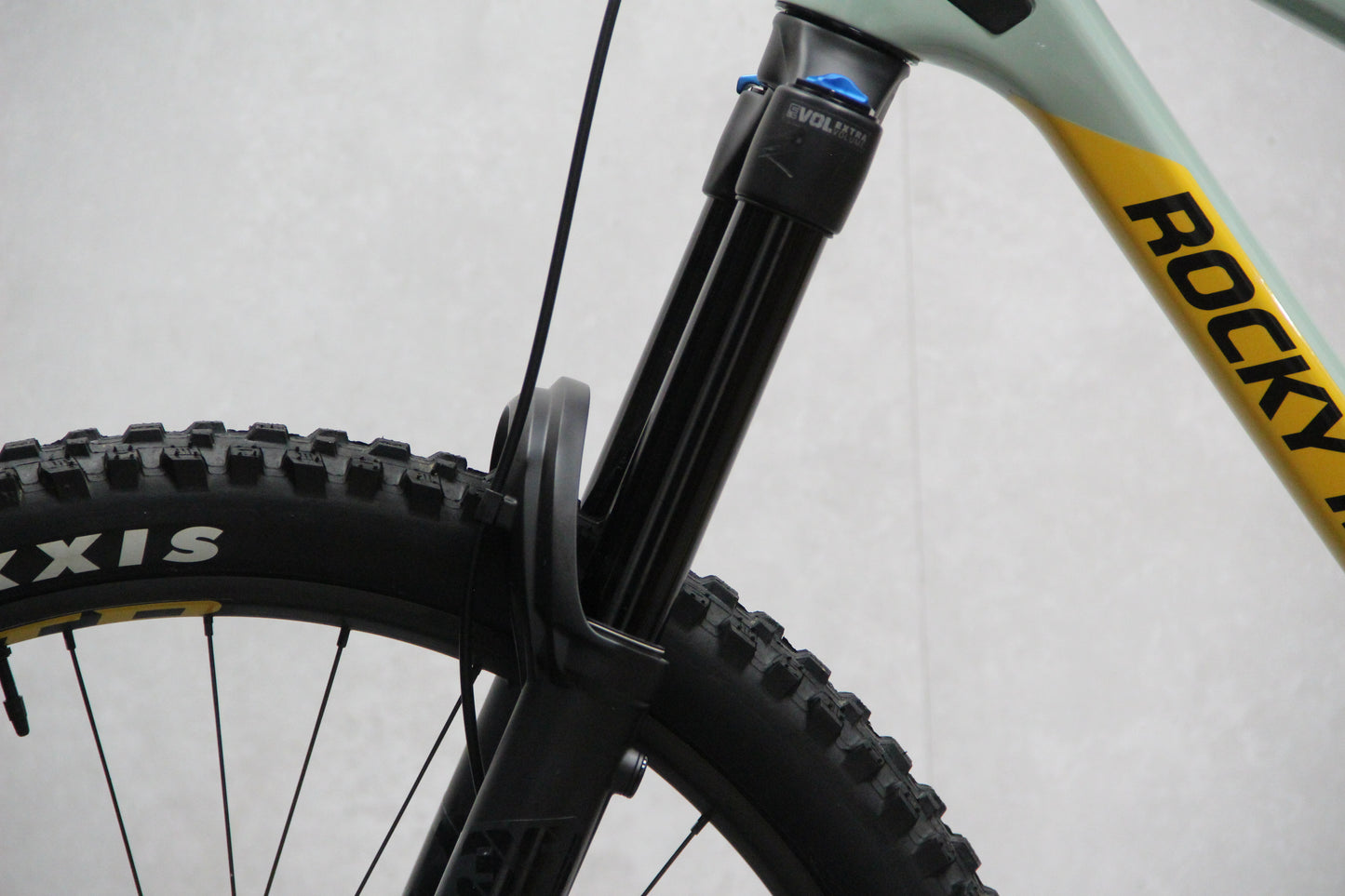 2023 Rocky Mountain Altitude